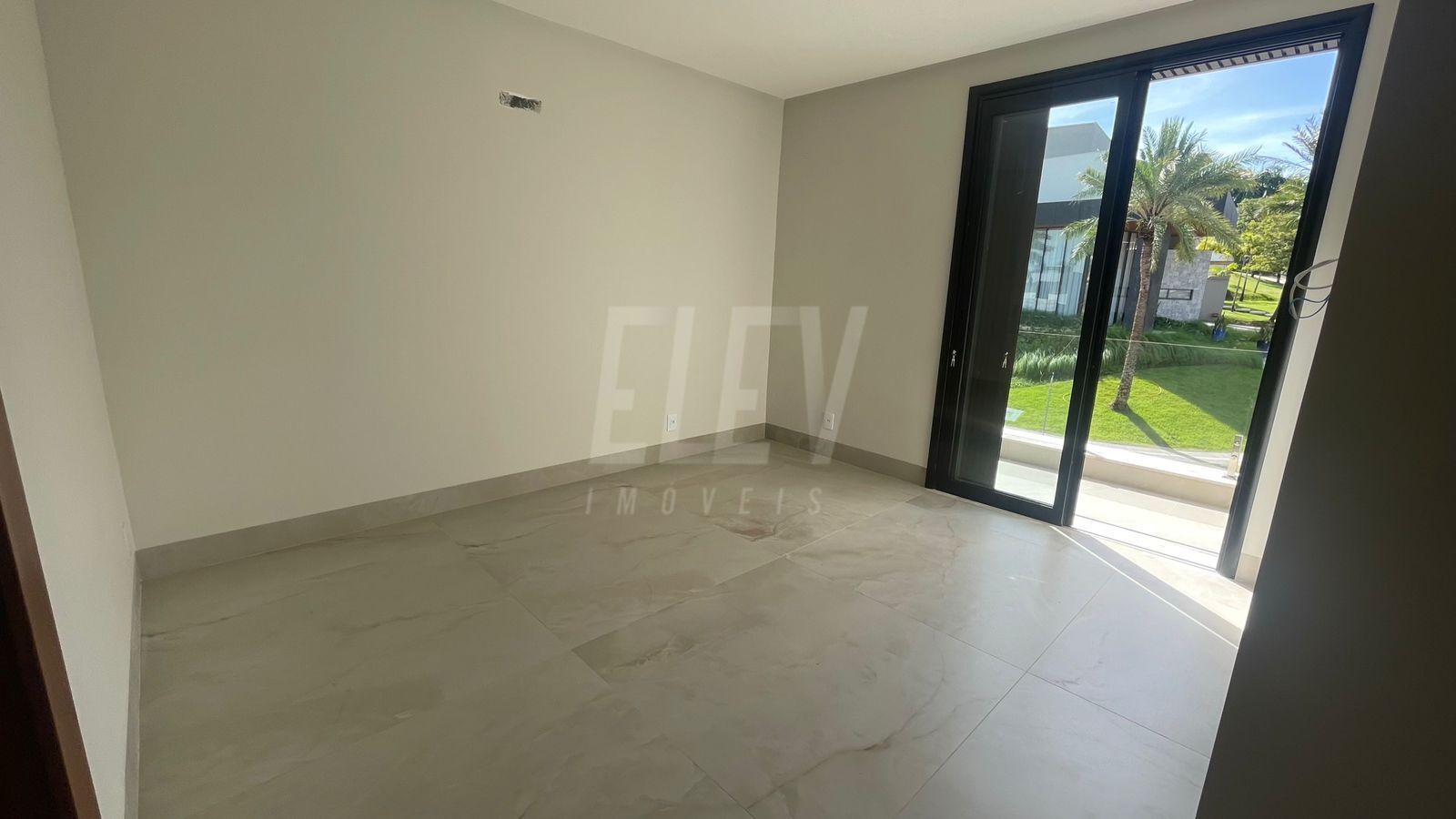 Casa de Condomínio à venda com 5 quartos, 470m² - Foto 9