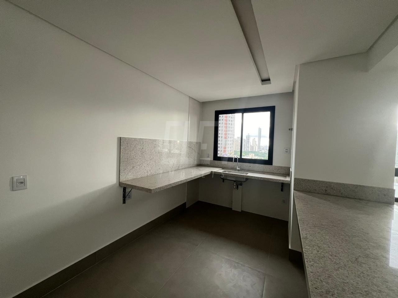 Apartamento à venda com 3 quartos, 137m² - Foto 7