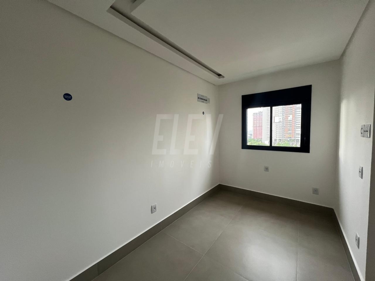 Apartamento à venda com 3 quartos, 137m² - Foto 14