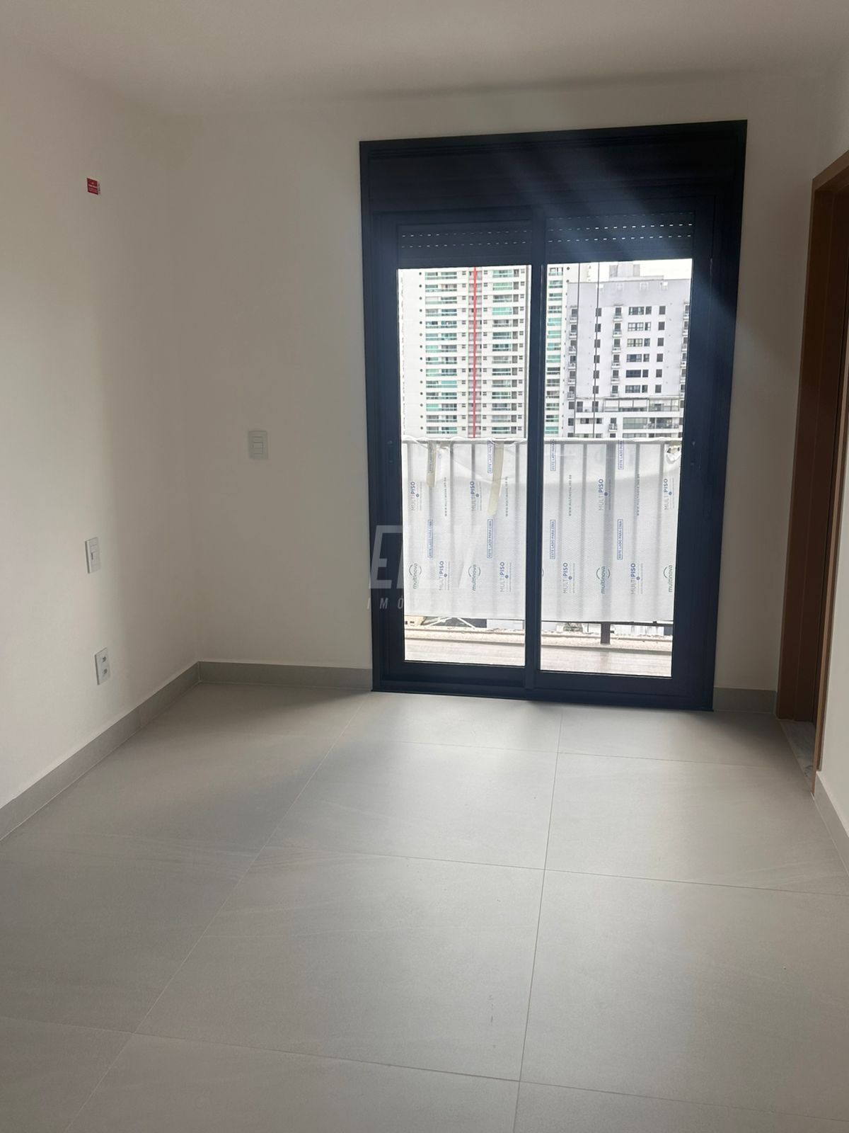 Apartamento à venda com 3 quartos, 245m² - Foto 15