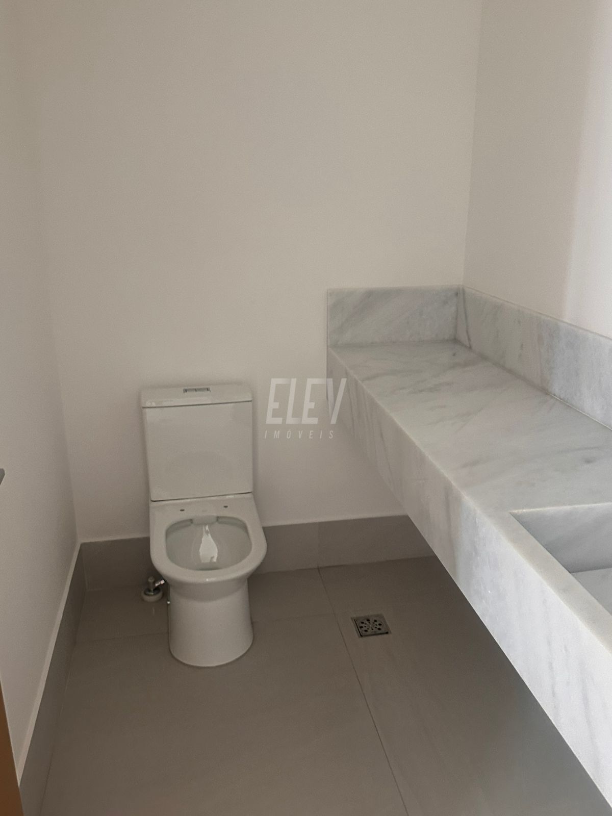 Apartamento à venda com 3 quartos, 245m² - Foto 6