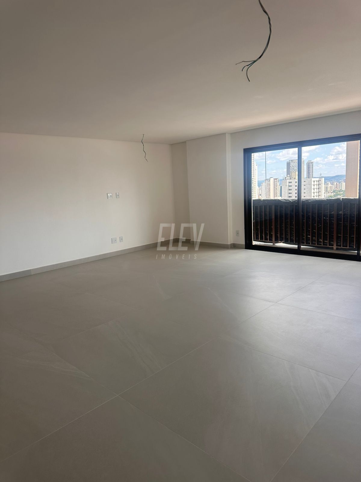 Apartamento à venda com 3 quartos, 245m² - Foto 3