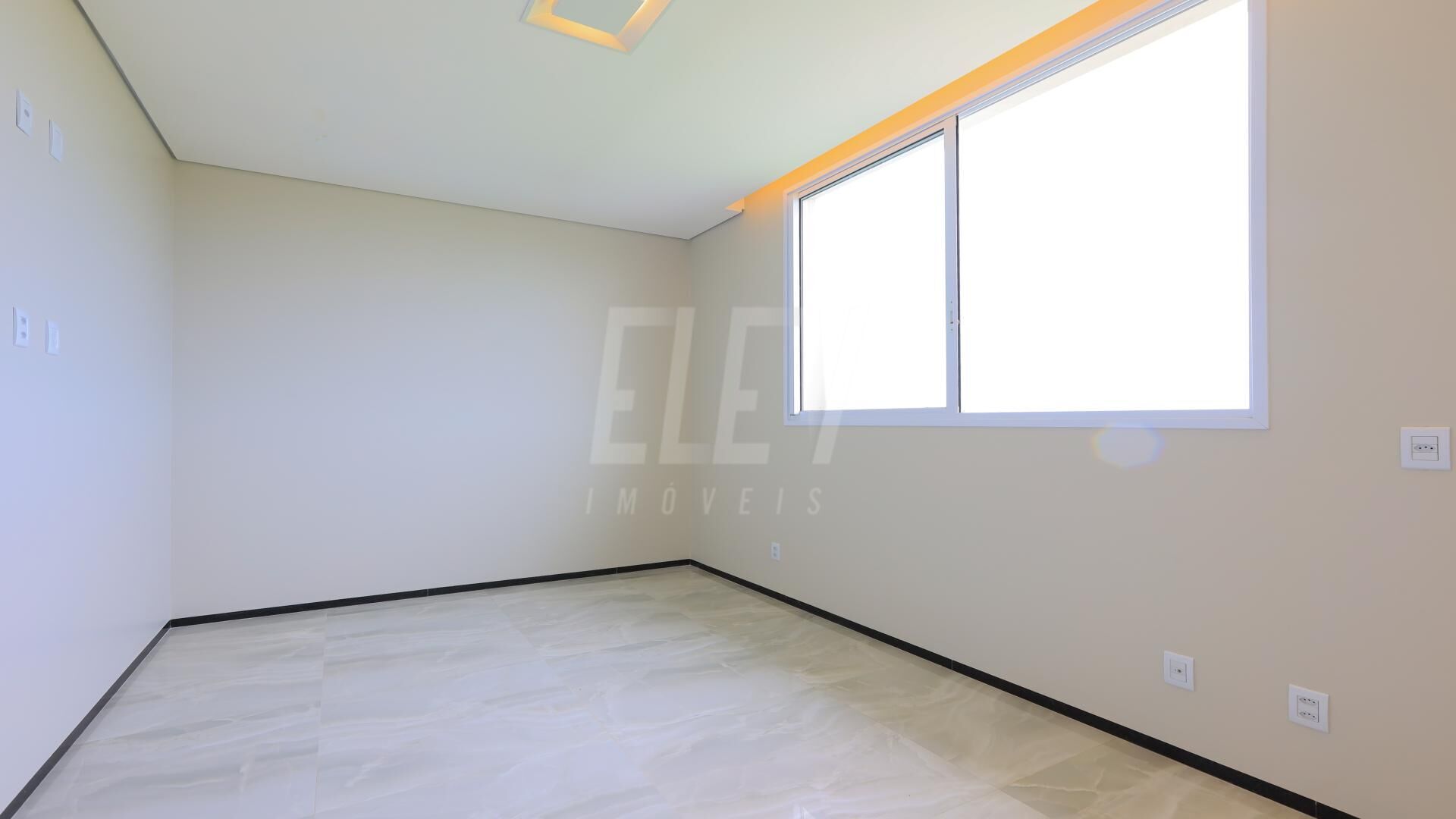 Casa de Condomínio à venda com 3 quartos, 214m² - Foto 13