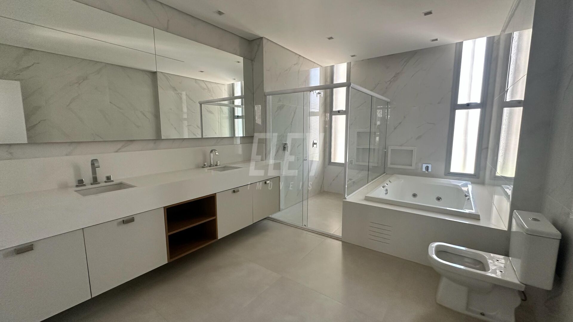 Apartamento à venda com 4 quartos, 397m² - Foto 16