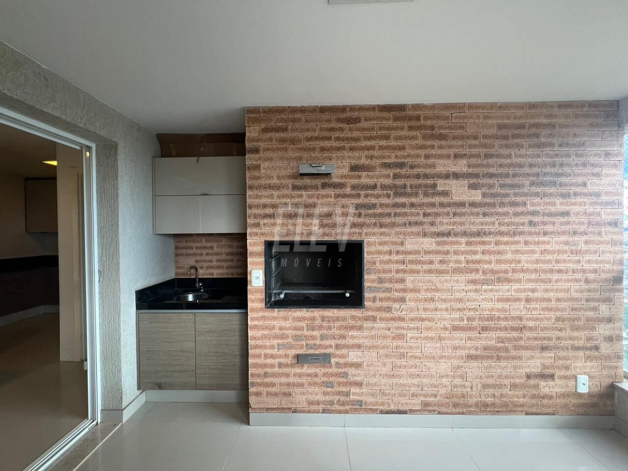 Apartamento à venda com 4 quartos, 242m² - Foto 9