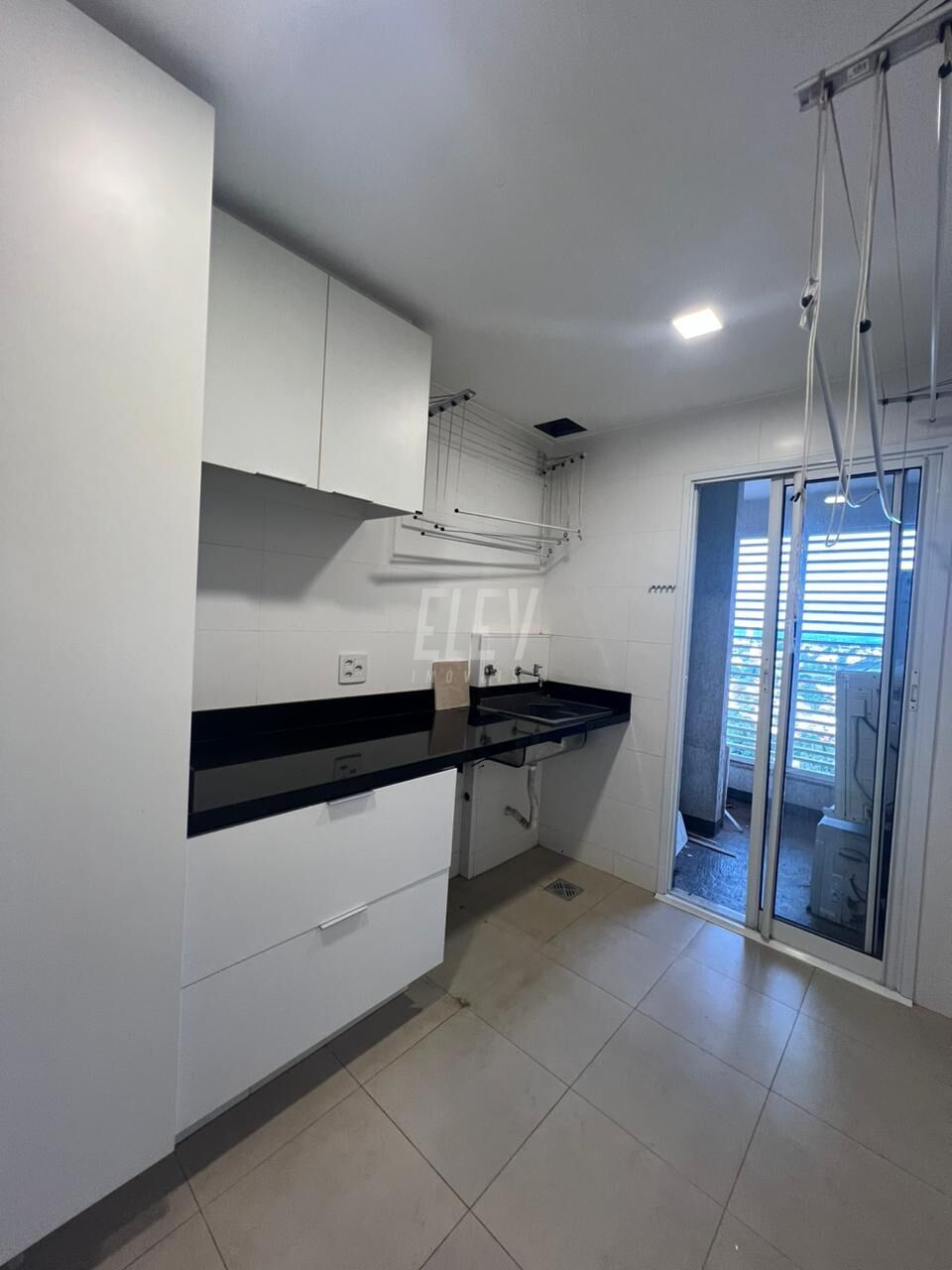 Apartamento à venda com 4 quartos, 242m² - Foto 24