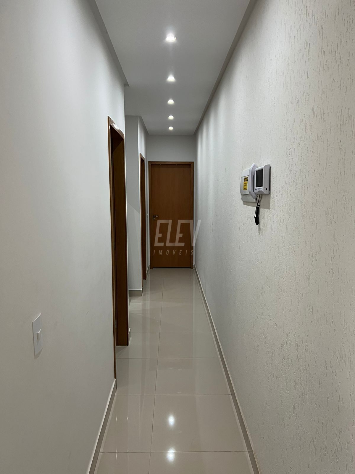 Casa à venda com 3 quartos, 116m² - Foto 14