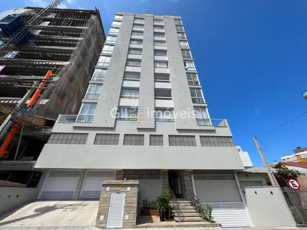 Apartamento bem localizado à venda no bairro Mar Grosso - Laguna/SC