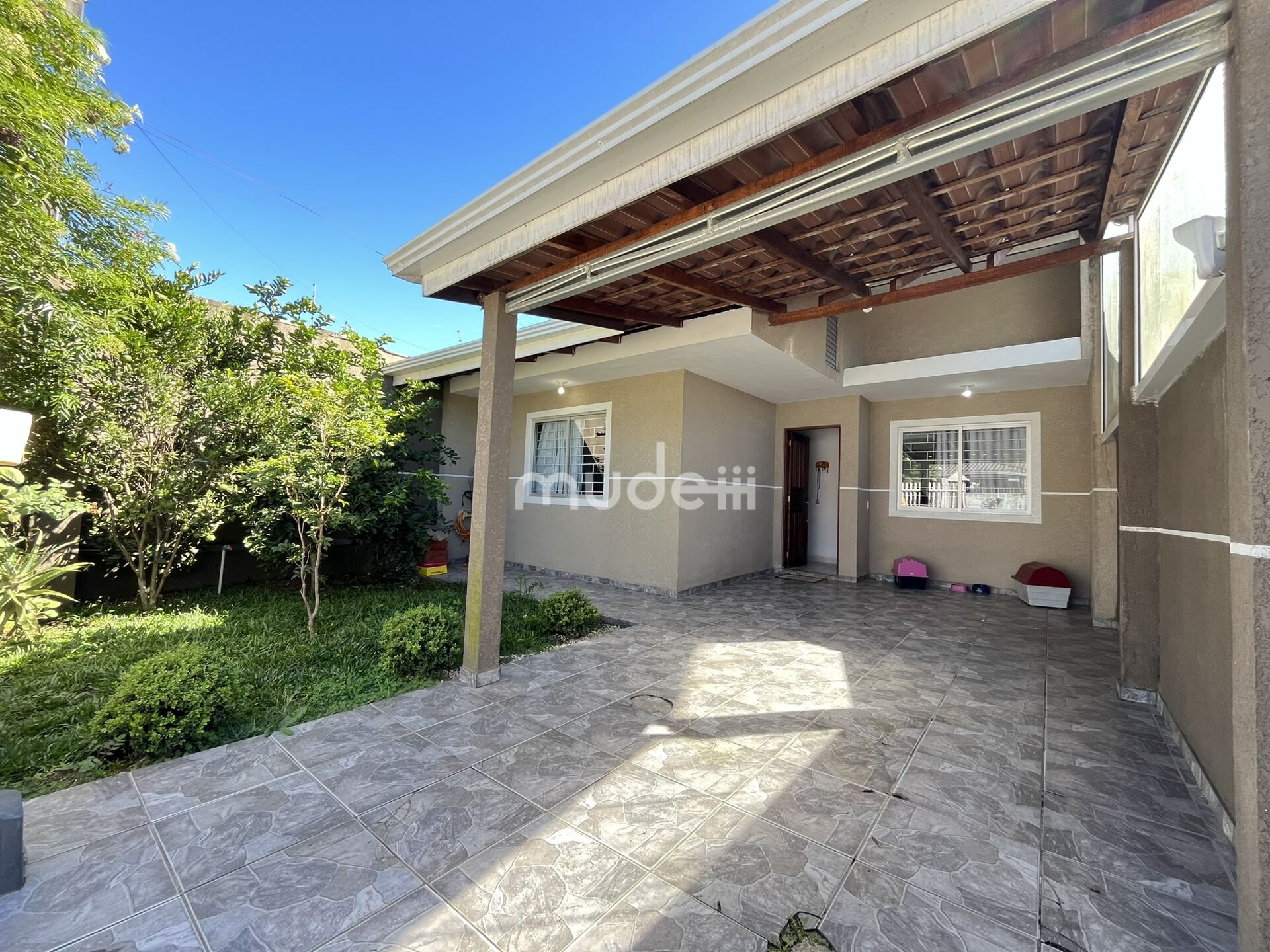 Casa à venda no bairro Quississana - São José dos Pinhais/PR