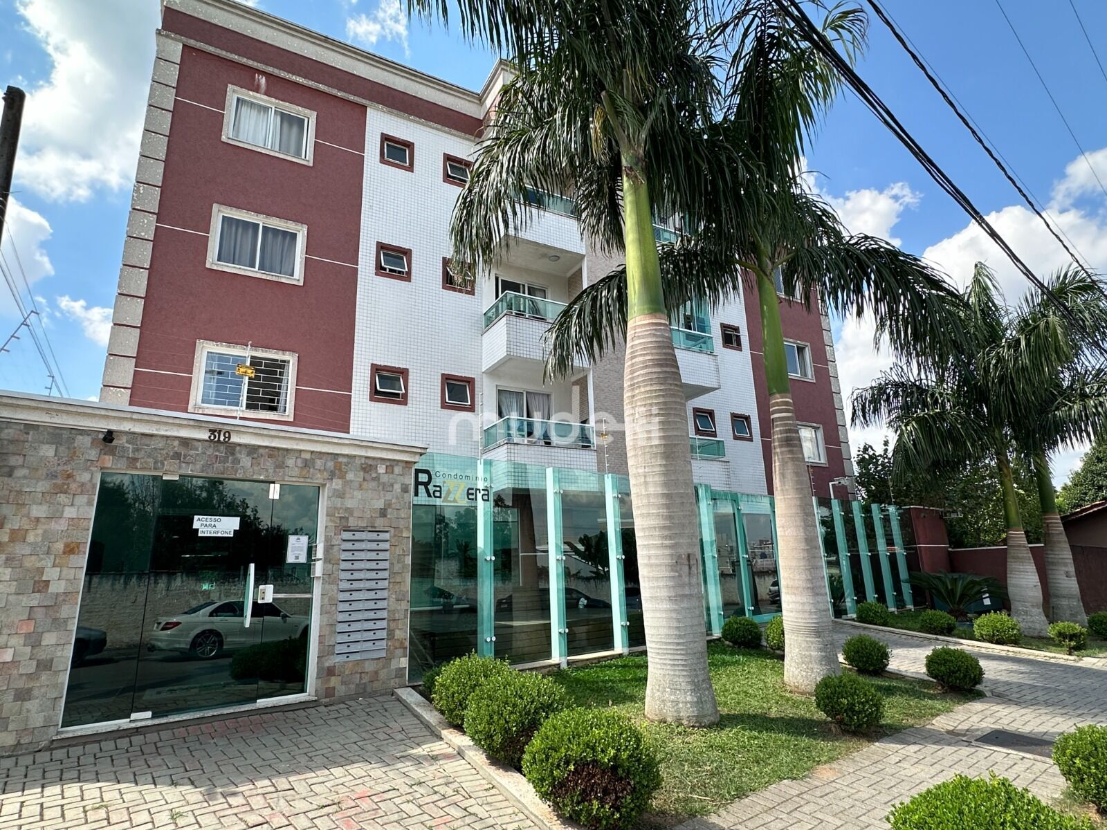 Apartamento à venda no bairro Bom Jesus - São José dos Pinhais/PR