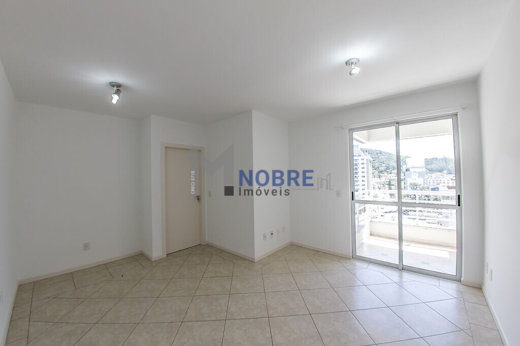 Apartamento à venda com 2 quartos, 71m² - Foto 4