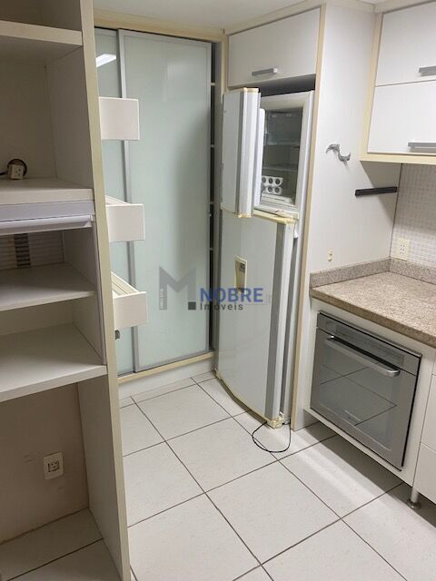 Apartamento à venda com 3 quartos, 106m² - Foto 11