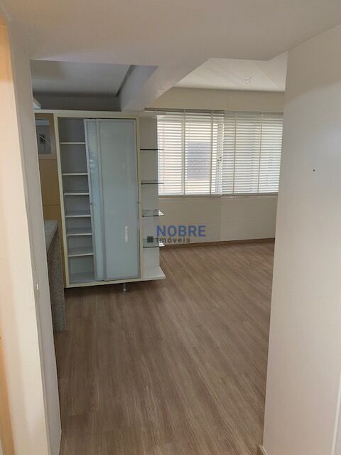 Apartamento à venda com 3 quartos, 106m² - Foto 1