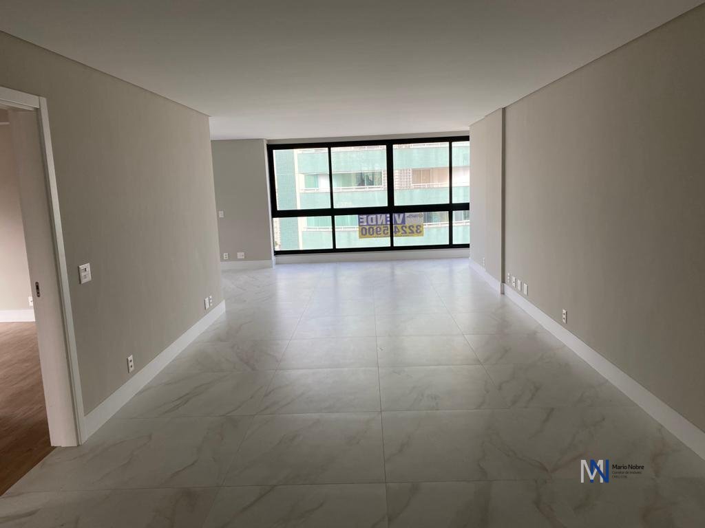 Apartamento à venda com 4 quartos, 154m² - Foto 9