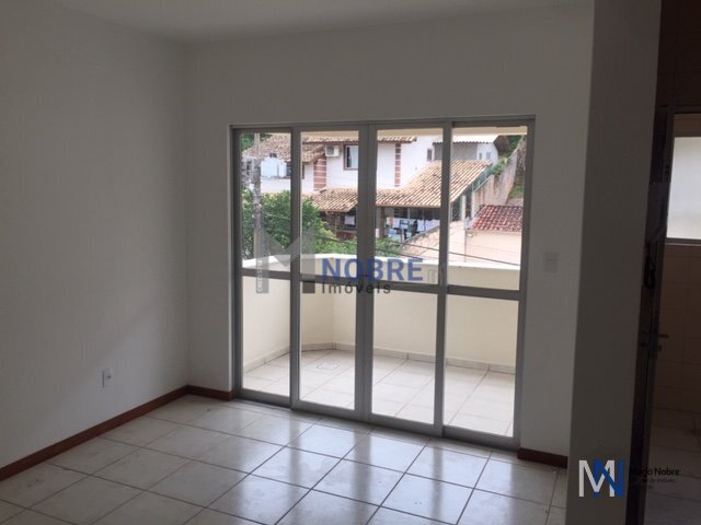 Apartamento à venda com 2 quartos, 75m² - Foto 4