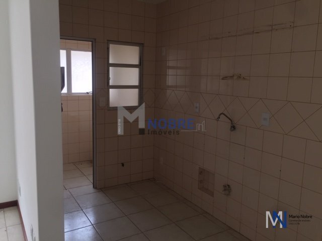 Apartamento à venda com 2 quartos, 75m² - Foto 9