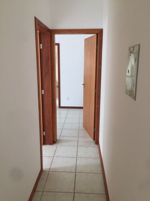 Apartamento à venda com 2 quartos, 75m² - Foto 25