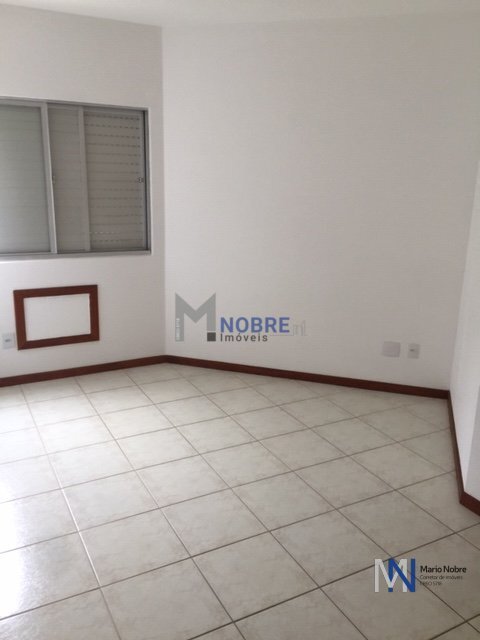 Apartamento à venda com 2 quartos, 75m² - Foto 11