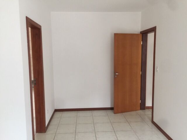 Apartamento à venda com 2 quartos, 75m² - Foto 28