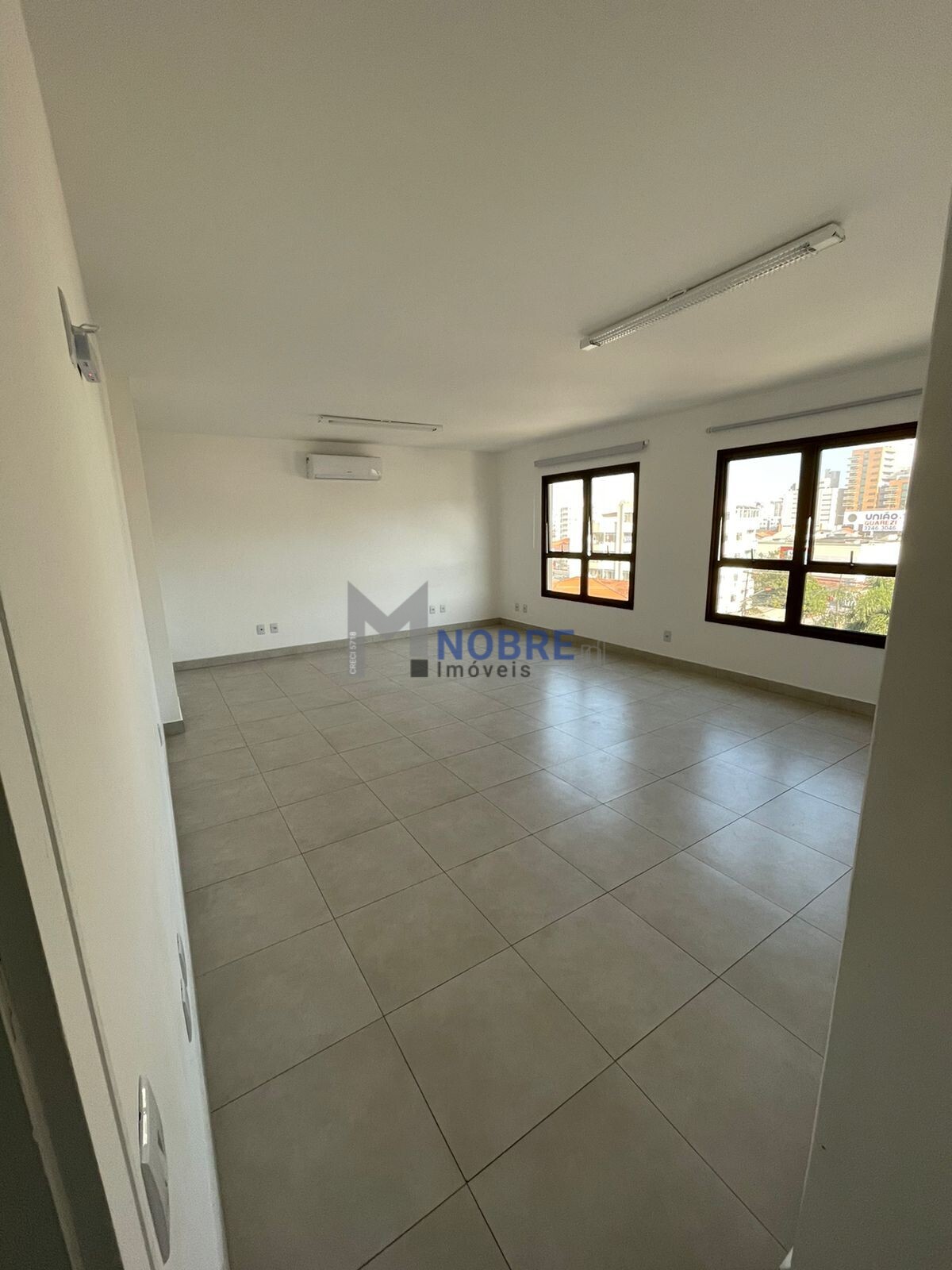 Depósito-Galpão-Armazém à venda, 37m² - Foto 9