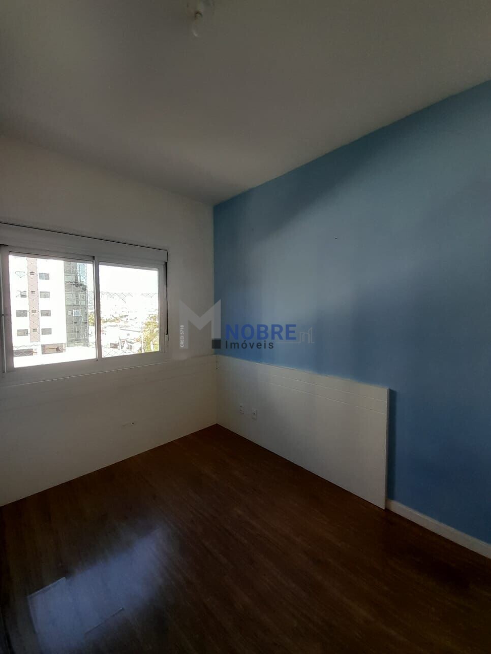 Apartamento à venda com 2 quartos, 61m² - Foto 2