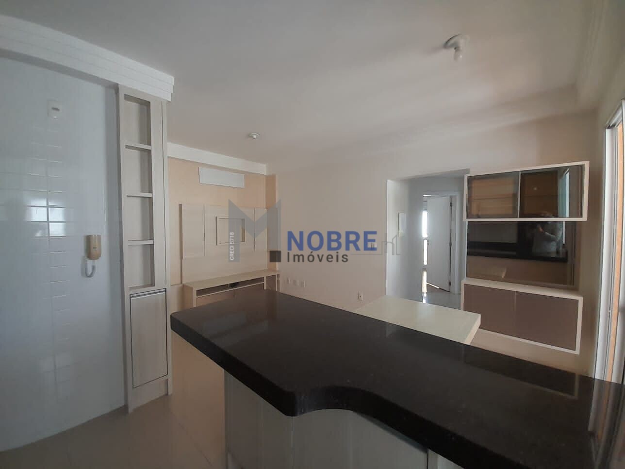 Apartamento à venda com 2 quartos, 61m² - Foto 28