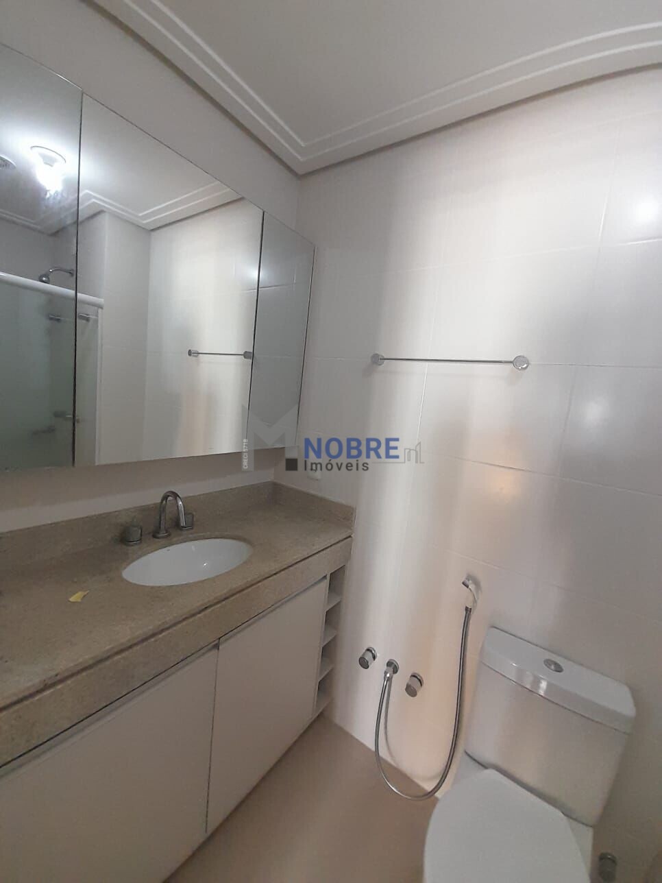 Apartamento à venda com 2 quartos, 61m² - Foto 13