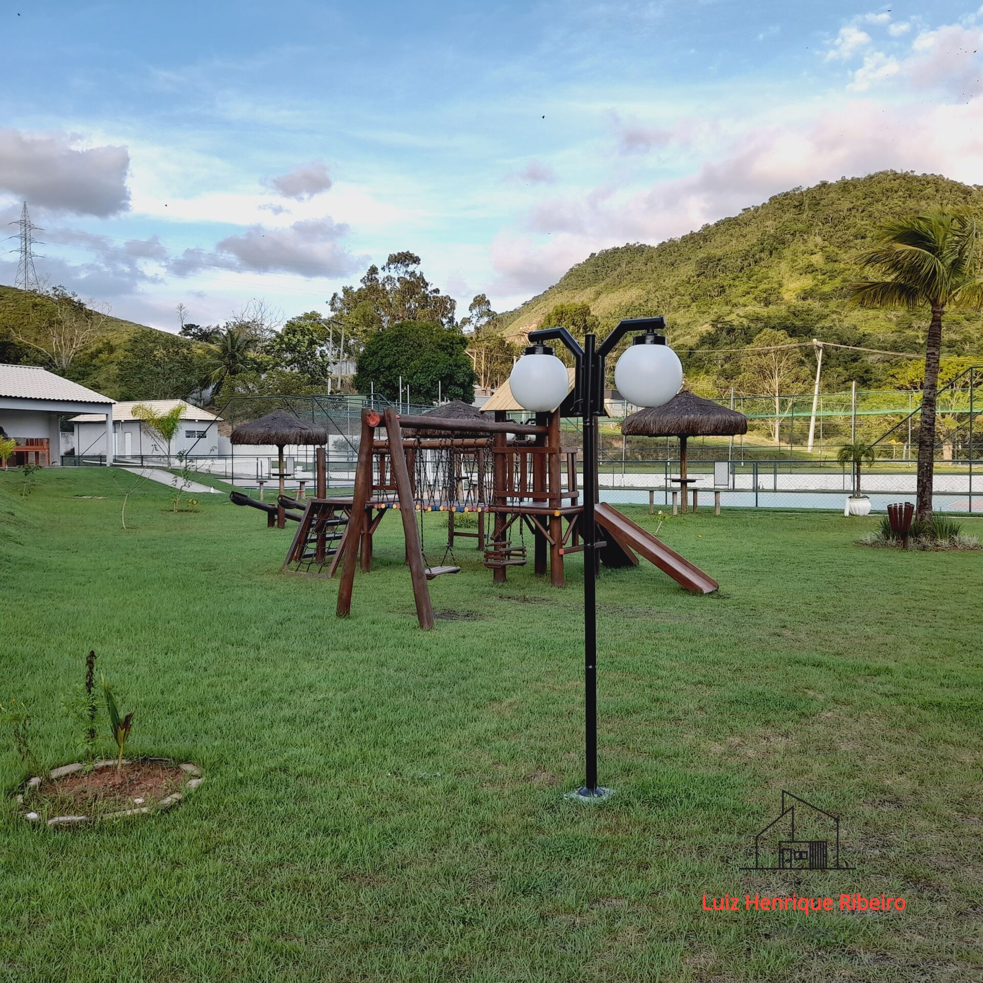 Terreno à venda, 216m² - Foto 32