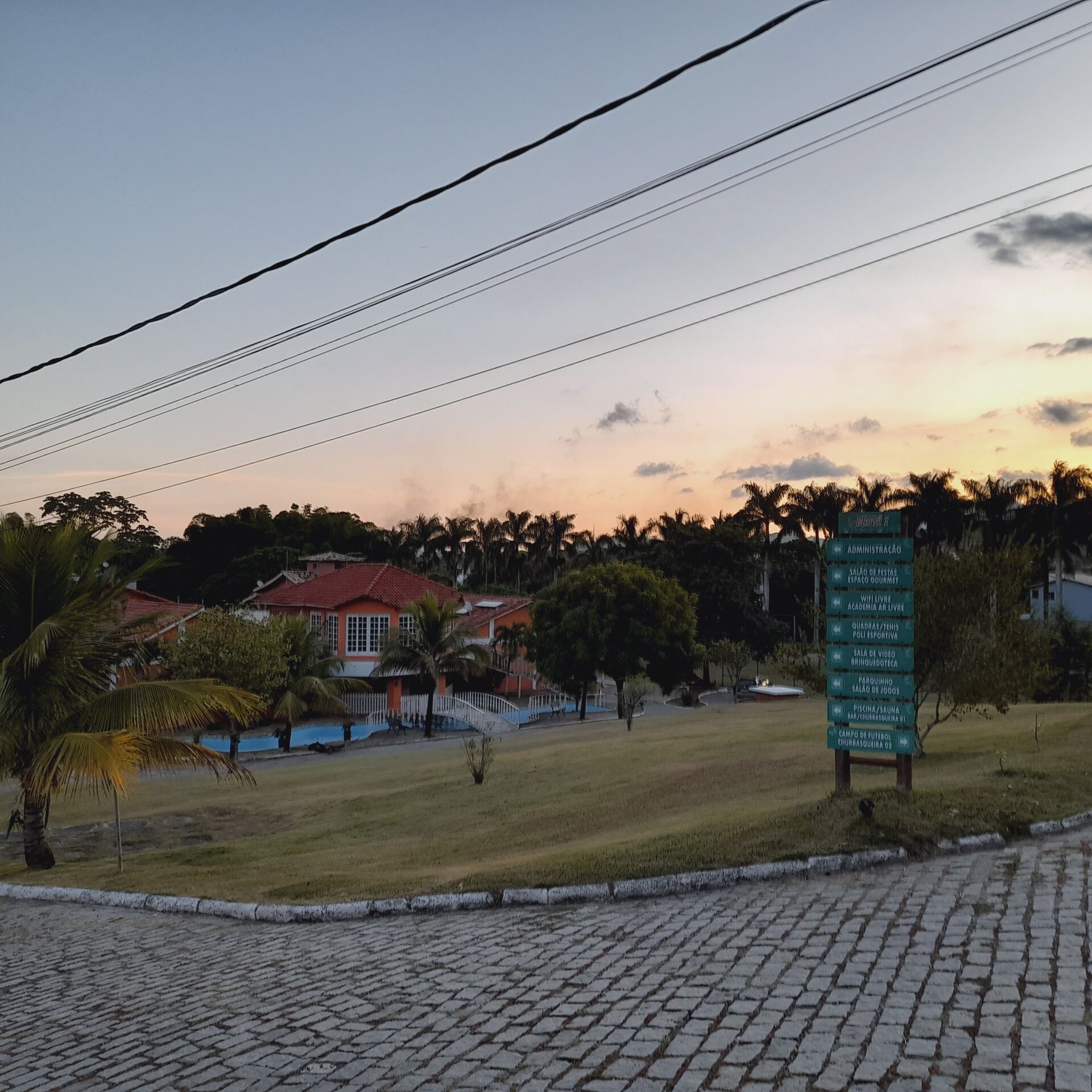 Casa de Condomínio para alugar com 3 quartos, 110m² - Foto 19