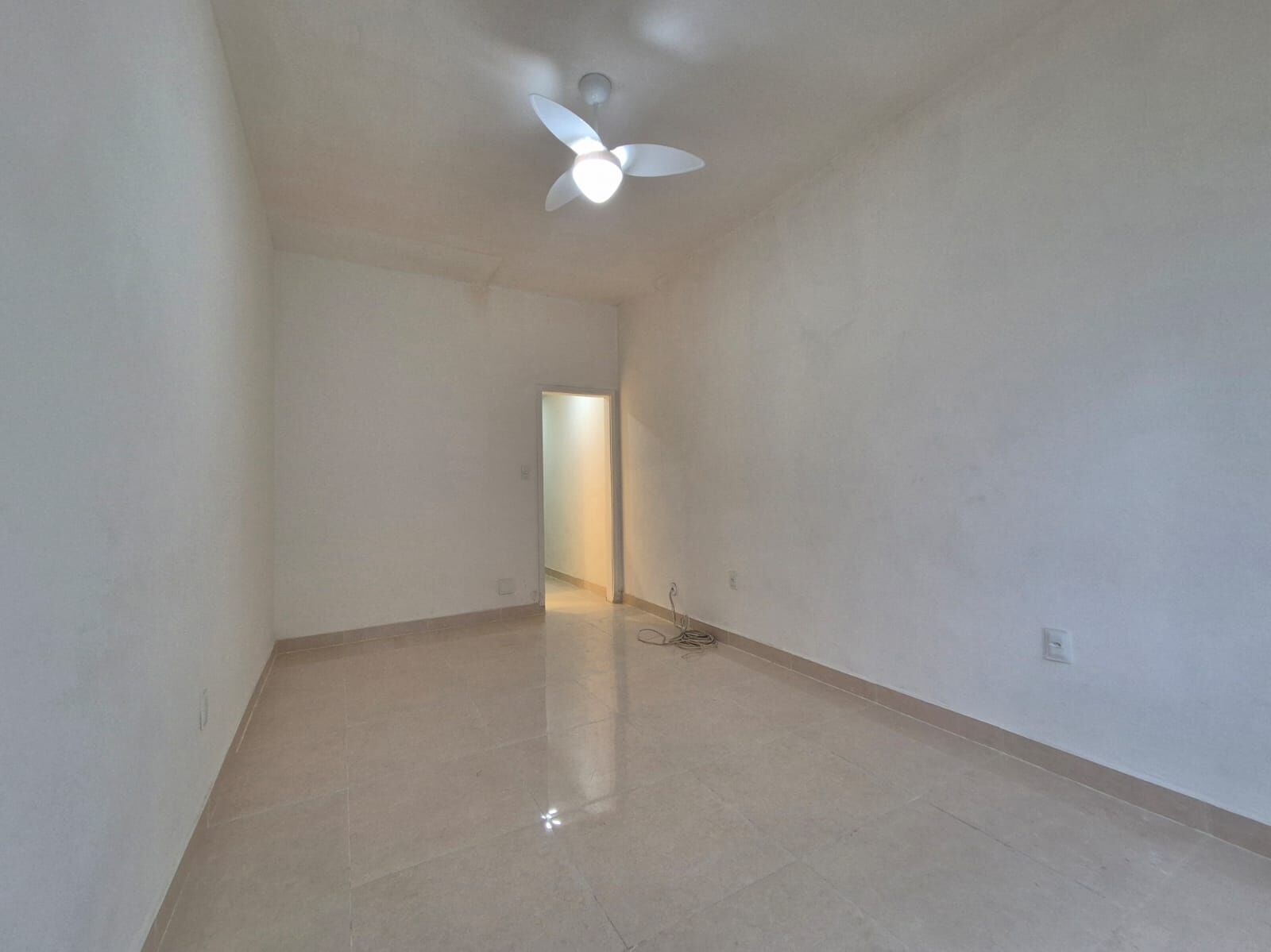 Apartamento, 1 quarto, 27 m² - Foto 3