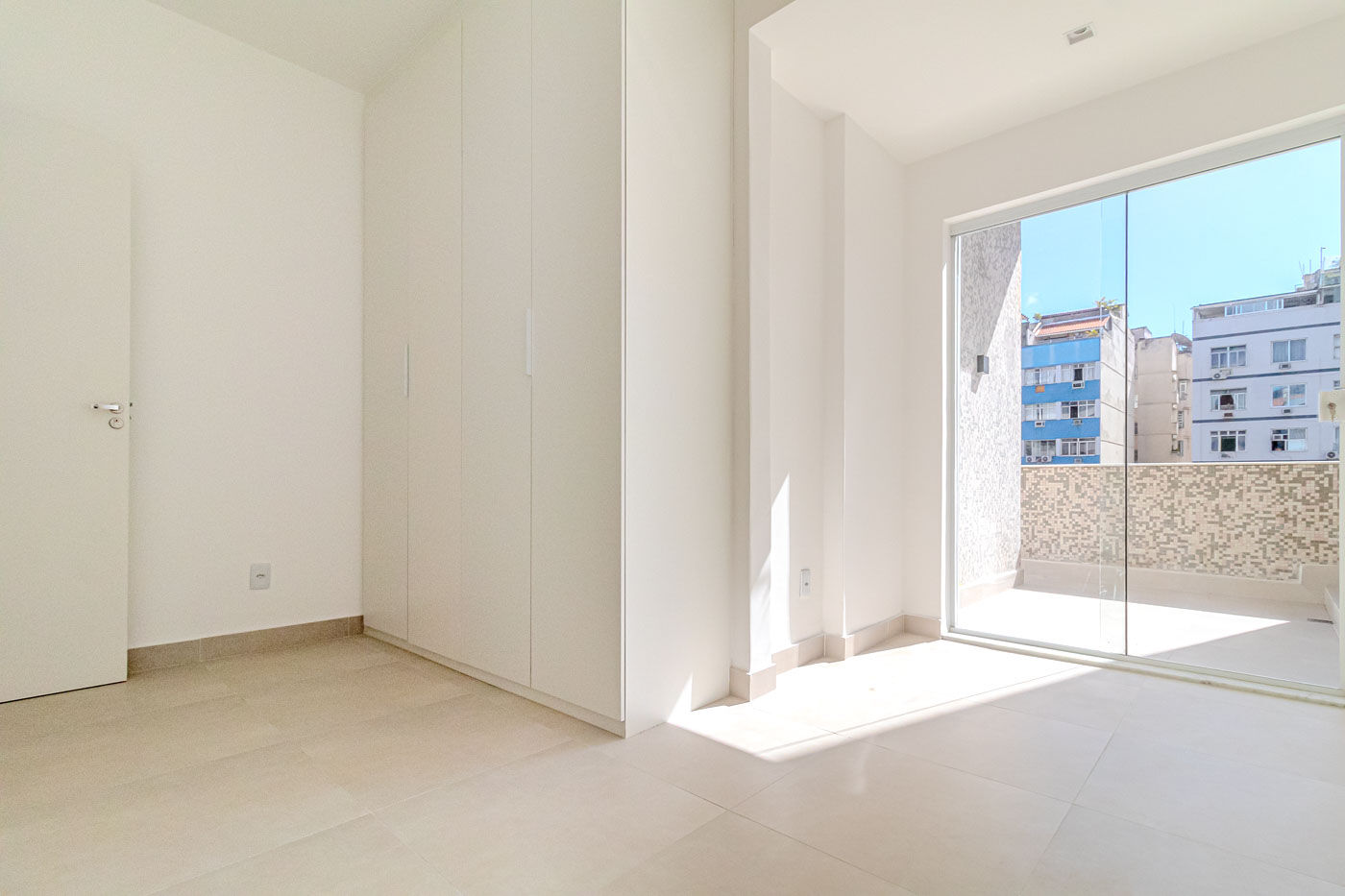 Apartamento à venda com 3 quartos, 135m² - Foto 14