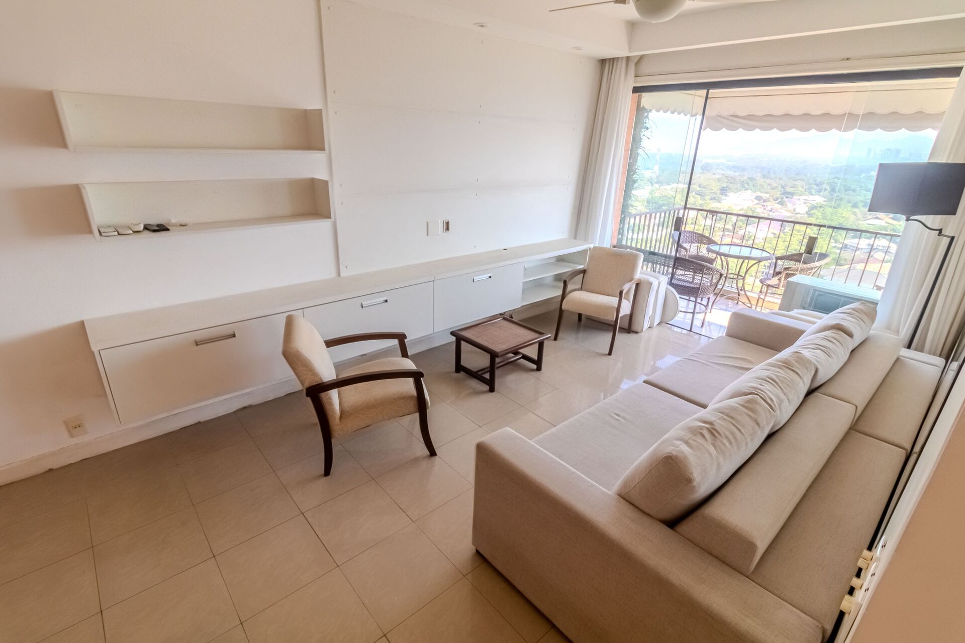 Apartamento à venda com 3 quartos, 107m² - Foto 29