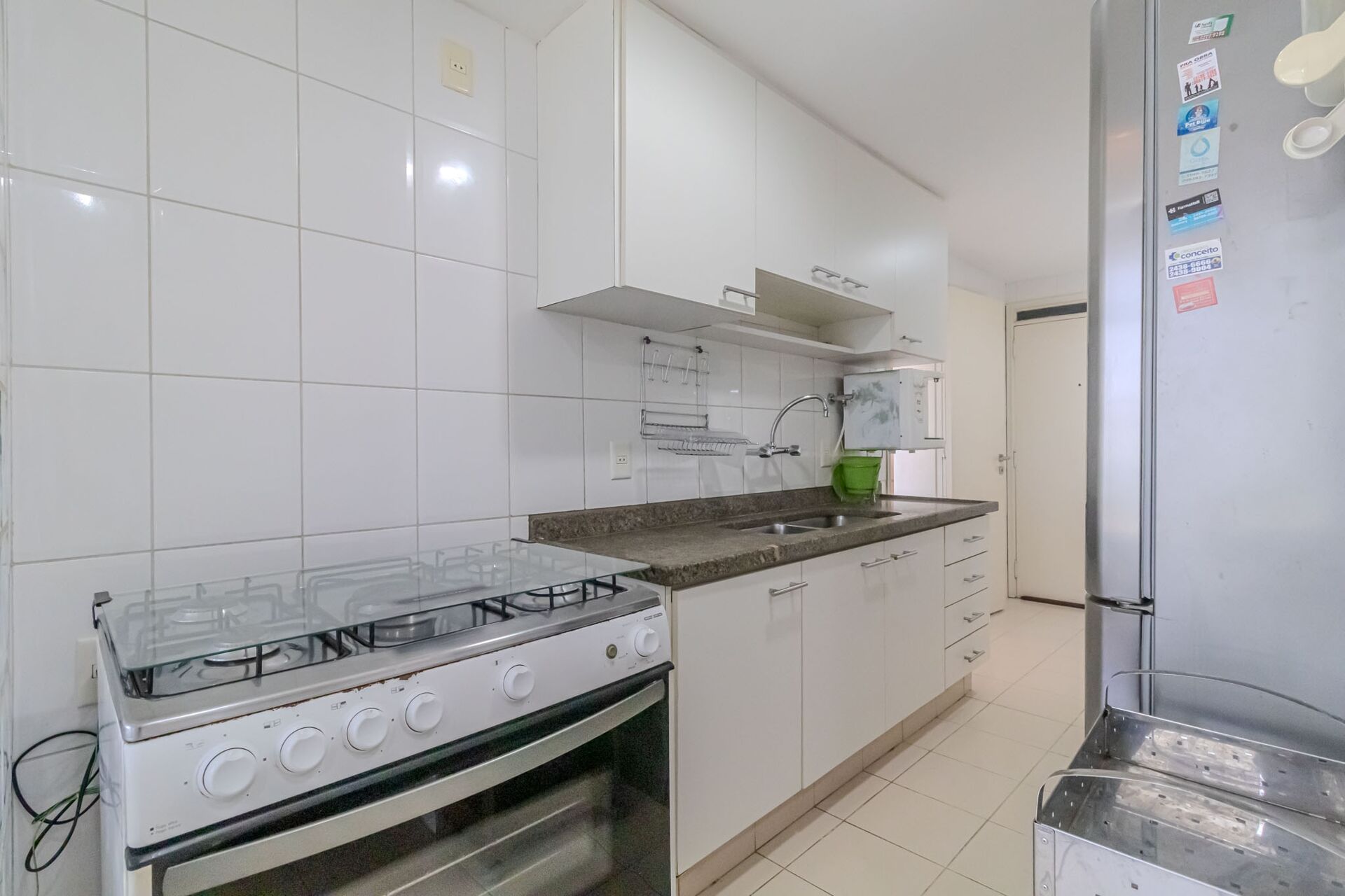 Apartamento à venda com 3 quartos, 107m² - Foto 13