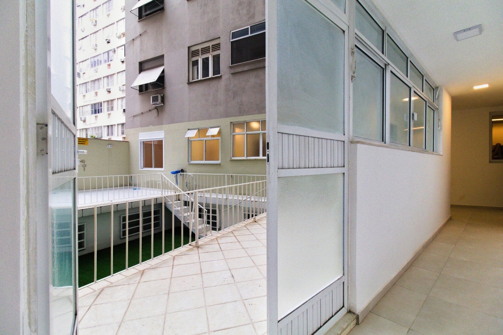 Apartamento à venda com 4 quartos, 320m² - Foto 46