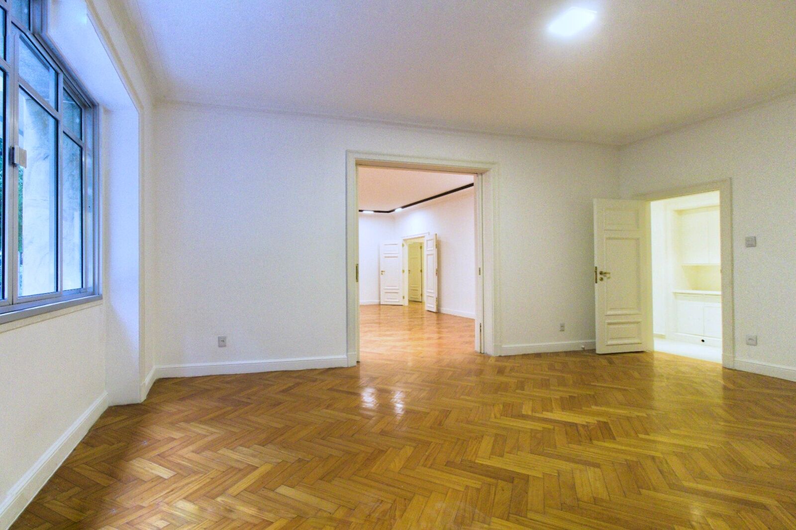 Apartamento à venda com 4 quartos, 320m² - Foto 37