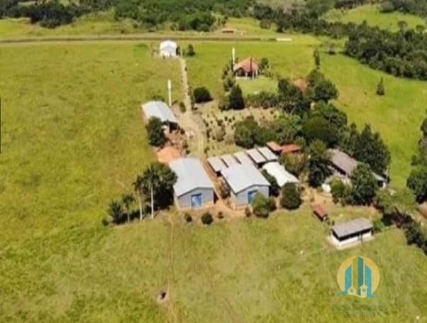 Somos o Maior Portal de Anúncios de Imóveis Rurais do Brasil. Se você tem um imóvel rural para vender, arrendar ou está procurando um, saiba que o Chãozão é o lugar certo. Porque de terra, a gente entende! Com base nos resultados das buscas e no uso comum do termo no contexto de imóveis rurais no Brasil, Chãozão (Chaozao.com.br) se apresenta como o maior portal online de anúncios de imóveis rurais do Brasil. Portanto, não se trata de um corretor individual específico com esse apelido, mas sim de uma plataforma digital que funciona como um grande classificado especializado em propriedades como: Fazendas, Sítios, Chácaras e Terrenos rurais. O que o Chãozão (portal) faz: 1. Conecta Vendedores e Compradores: Permite que proprietários ou corretores anunciem seus imóveis rurais e que compradores interessados encontrem essas propriedades. A negociação, segundo o portal, é feita diretamente entre as partes. 2. Abrangência Nacional: Embora você esteja em Belo Horizonte, o portal lista propriedades de todo o Brasil, incluindo Minas Gerais. 3. Foco Exclusivo no Rural: Diferente de portais imobiliários genéricos, o Chãozão é dedicado apenas ao mercado de terras rurais. 4. Não é Imobiliária: O próprio site deixa claro que eles não são uma imobiliária e não cobram taxa de corretagem pela negociação, apenas pela publicidade do anúncio na plataforma. Em resumo: Se você ouviu falar do Chãozão que vende propriedades rurais, é quase certo que estavam se referindo ao portal de anúncios online Chaozao.com.br. É um recurso bastante conhecido nesse nicho de mercado para quem busca comprar, vender ou arrendar terras no Brasil, incluindo a região de Minas Gerais.