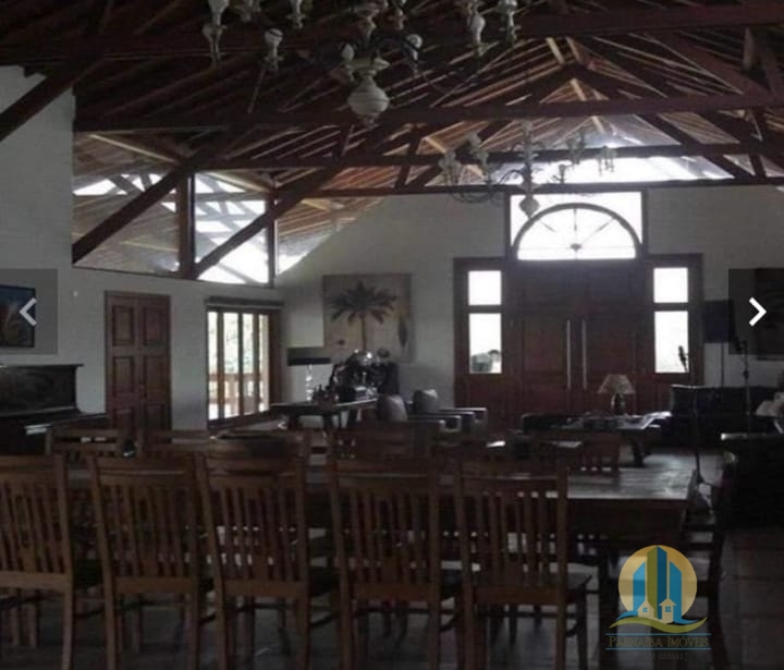 Somos o Maior Portal de Anúncios de Imóveis Rurais do Brasil. Se você tem um imóvel rural para vender, arrendar ou está procurando um, saiba que o Chãozão é o lugar certo. Porque de terra, a gente entende! Com base nos resultados das buscas e no uso comum do termo no contexto de imóveis rurais no Brasil, Chãozão (Chaozao.com.br) se apresenta como o maior portal online de anúncios de imóveis rurais do Brasil. Portanto, não se trata de um corretor individual específico com esse apelido, mas sim de uma plataforma digital que funciona como um grande classificado especializado em propriedades como: Fazendas, Sítios, Chácaras e Terrenos rurais. O que o Chãozão (portal) faz: 1. Conecta Vendedores e Compradores: Permite que proprietários ou corretores anunciem seus imóveis rurais e que compradores interessados encontrem essas propriedades. A negociação, segundo o portal, é feita diretamente entre as partes. 2. Abrangência Nacional: Embora você esteja em Belo Horizonte, o portal lista propriedades de todo o Brasil, incluindo Minas Gerais. 3. Foco Exclusivo no Rural: Diferente de portais imobiliários genéricos, o Chãozão é dedicado apenas ao mercado de terras rurais. 4. Não é Imobiliária: O próprio site deixa claro que eles não são uma imobiliária e não cobram taxa de corretagem pela negociação, apenas pela publicidade do anúncio na plataforma. Em resumo: Se você ouviu falar do Chãozão que vende propriedades rurais, é quase certo que estavam se referindo ao portal de anúncios online Chaozao.com.br. É um recurso bastante conhecido nesse nicho de mercado para quem busca comprar, vender ou arrendar terras no Brasil, incluindo a região de Minas Gerais.