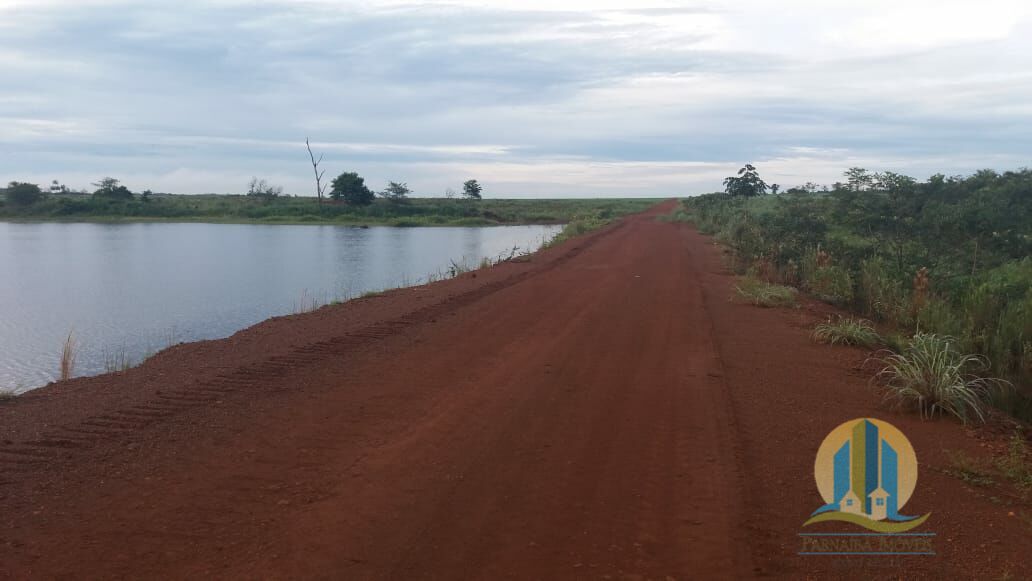 Somos o Maior Portal de Anúncios de Imóveis Rurais do Brasil. Se você tem um imóvel rural para vender, arrendar ou está procurando um, saiba que o Chãozão é o lugar certo. Porque de terra, a gente entende! Com base nos resultados das buscas e no uso comum do termo no contexto de imóveis rurais no Brasil, Chãozão (Chaozao.com.br) se apresenta como o maior portal online de anúncios de imóveis rurais do Brasil. Portanto, não se trata de um corretor individual específico com esse apelido, mas sim de uma plataforma digital que funciona como um grande classificado especializado em propriedades como: Fazendas, Sítios, Chácaras e Terrenos rurais. O que o Chãozão (portal) faz: 1. Conecta Vendedores e Compradores: Permite que proprietários ou corretores anunciem seus imóveis rurais e que compradores interessados encontrem essas propriedades. A negociação, segundo o portal, é feita diretamente entre as partes. 2. Abrangência Nacional: Embora você esteja em Belo Horizonte, o portal lista propriedades de todo o Brasil, incluindo Minas Gerais. 3. Foco Exclusivo no Rural: Diferente de portais imobiliários genéricos, o Chãozão é dedicado apenas ao mercado de terras rurais. 4. Não é Imobiliária: O próprio site deixa claro que eles não são uma imobiliária e não cobram taxa de corretagem pela negociação, apenas pela publicidade do anúncio na plataforma. Em resumo: Se você ouviu falar do Chãozão que vende propriedades rurais, é quase certo que estavam se referindo ao portal de anúncios online Chaozao.com.br. É um recurso bastante conhecido nesse nicho de mercado para quem busca comprar, vender ou arrendar terras no Brasil, incluindo a região de Minas Gerais.