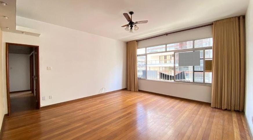 Apartamento à venda com 3 quartos, 205m² - Foto 1