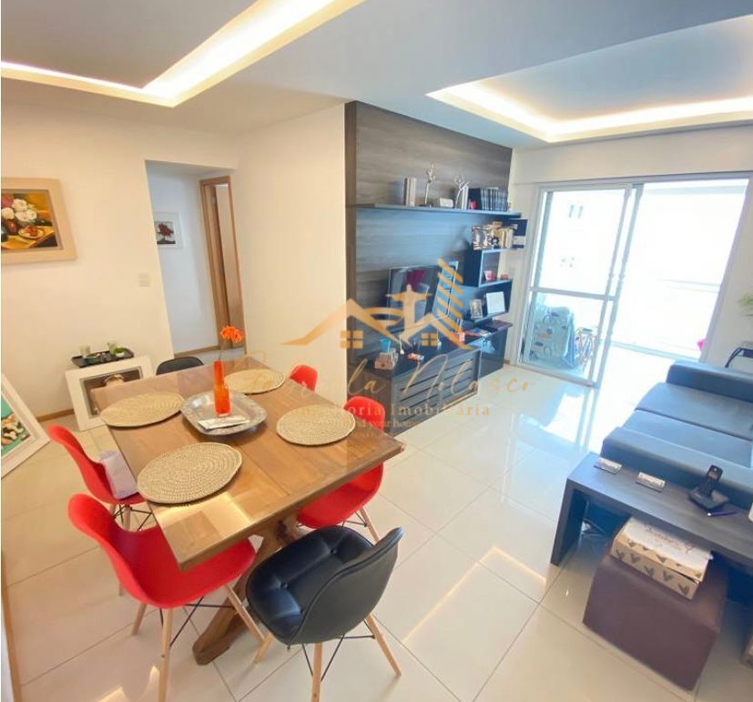 Apartamento à venda com 3 quartos, 102m² - Foto 1