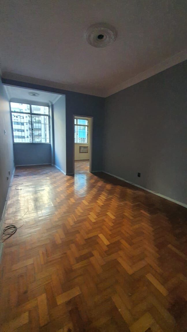 Apartamento 2 Quartos – 90m² Frente Sol da Manhã na Praia de Icaraí!