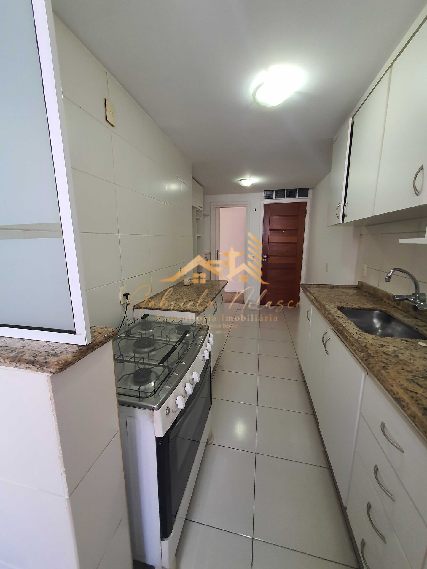 Apartamento à venda com 2 quartos, 100m² - Foto 13