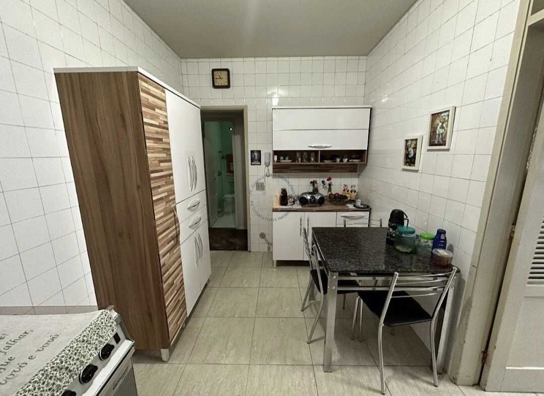 Apartamento à venda com 3 quartos, 130m² - Foto 3