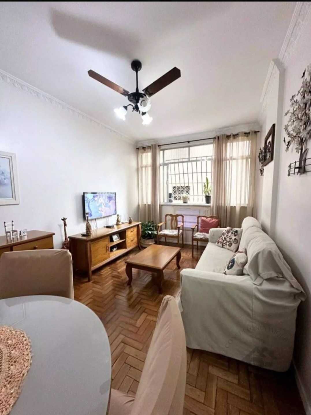 Apartamento à venda com 2 quartos, 60m² - Foto 2