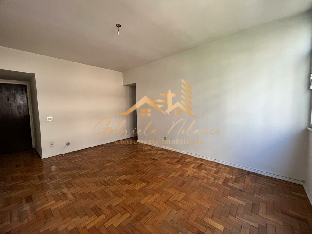 Apartamento à venda com 3 quartos, 143m² - Foto 2