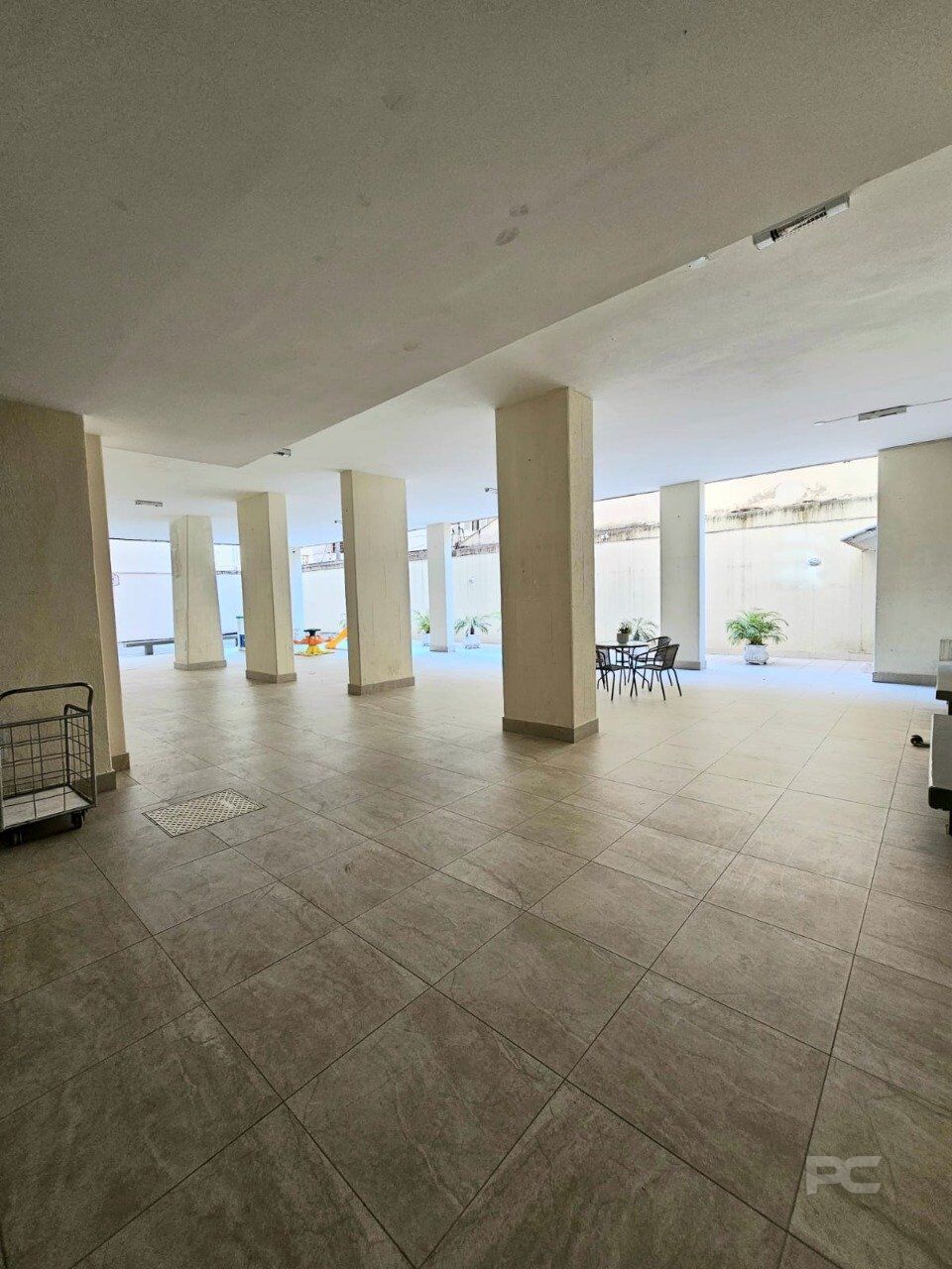 Apartamento à venda com 2 quartos, 90m² - Foto 21