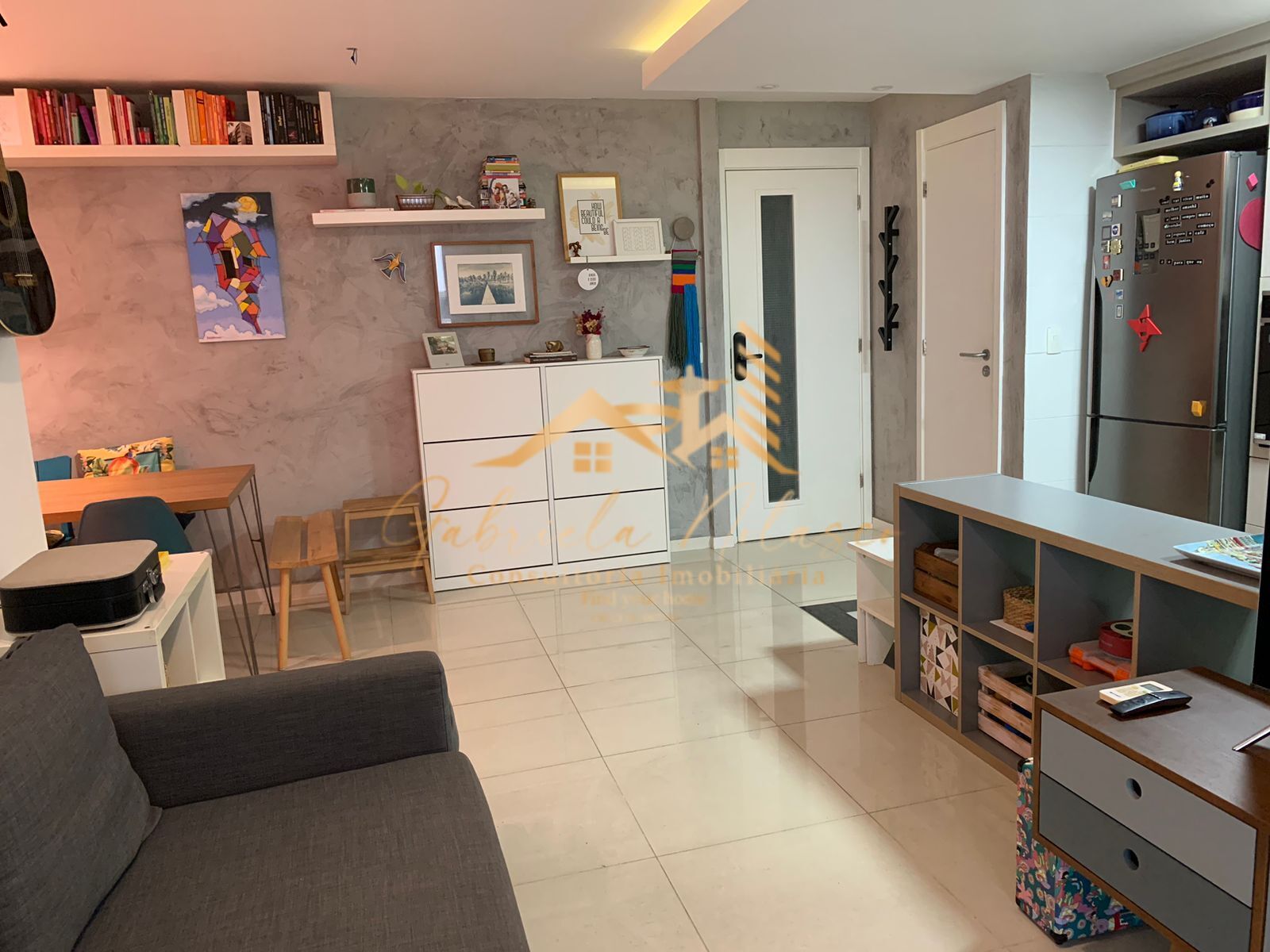 Apartamento à venda com 2 quartos, 70m² - Foto 3