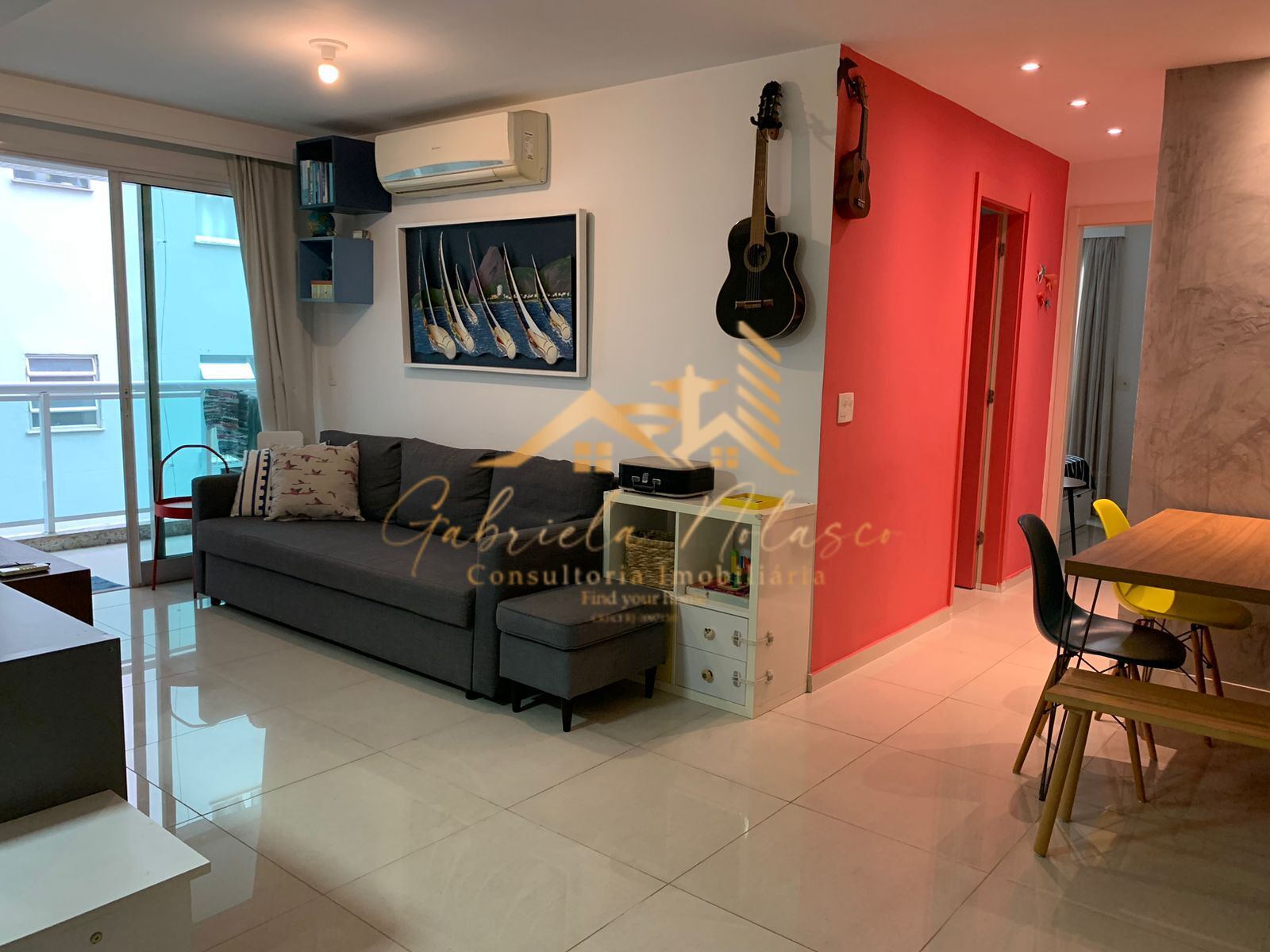 Apartamento à venda com 2 quartos, 70m² - Foto 1