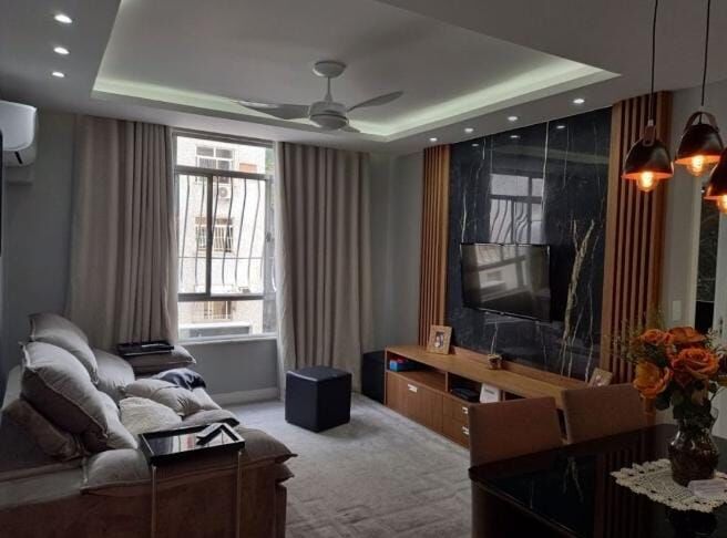 Apartamento à venda com 3 quartos, 98m² - Foto 1
