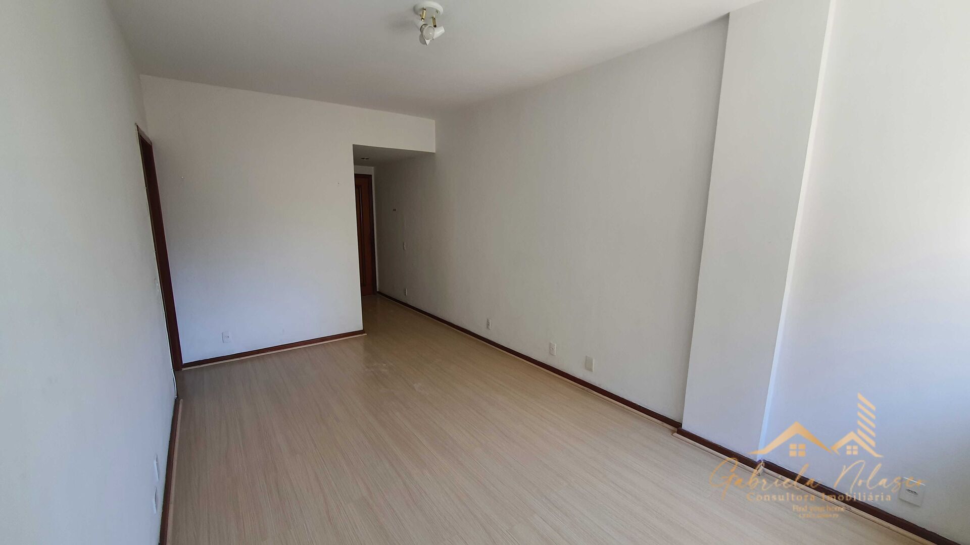 Apartamento à venda com 3 quartos, 90m² - Foto 1